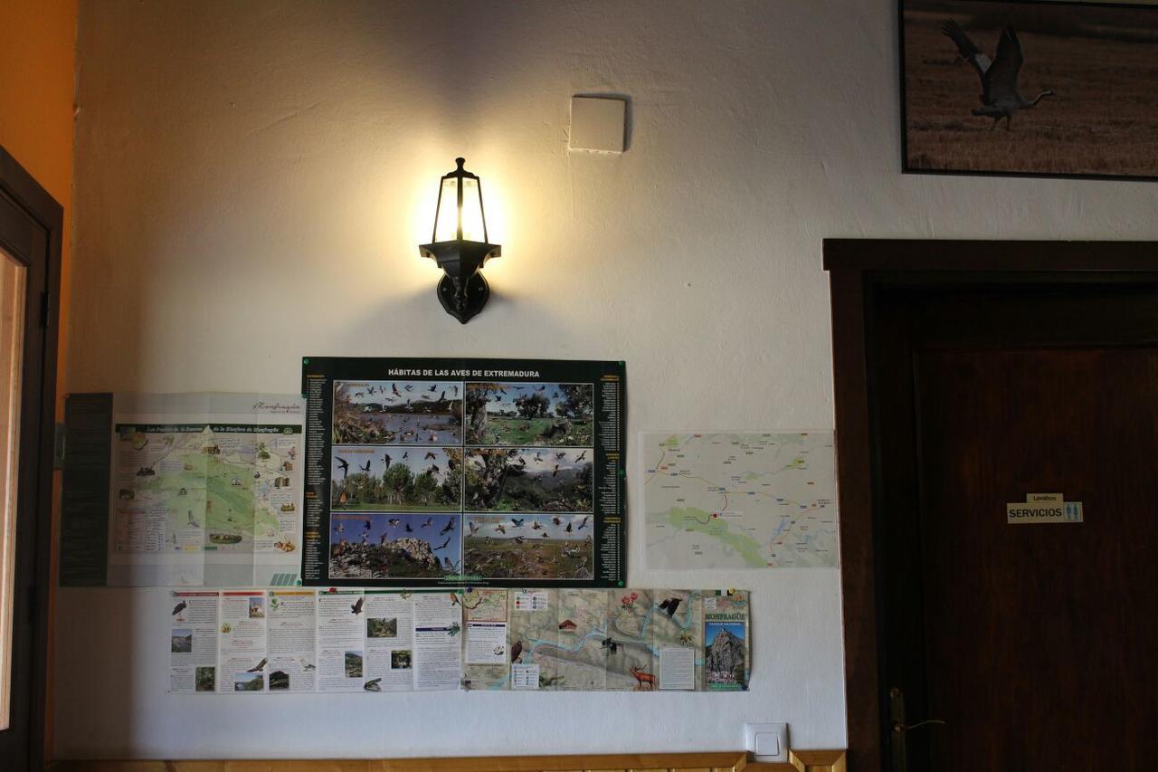 Hotel Rural Puerta De Monfrague Villarreal de San Carlos Bagian luar foto